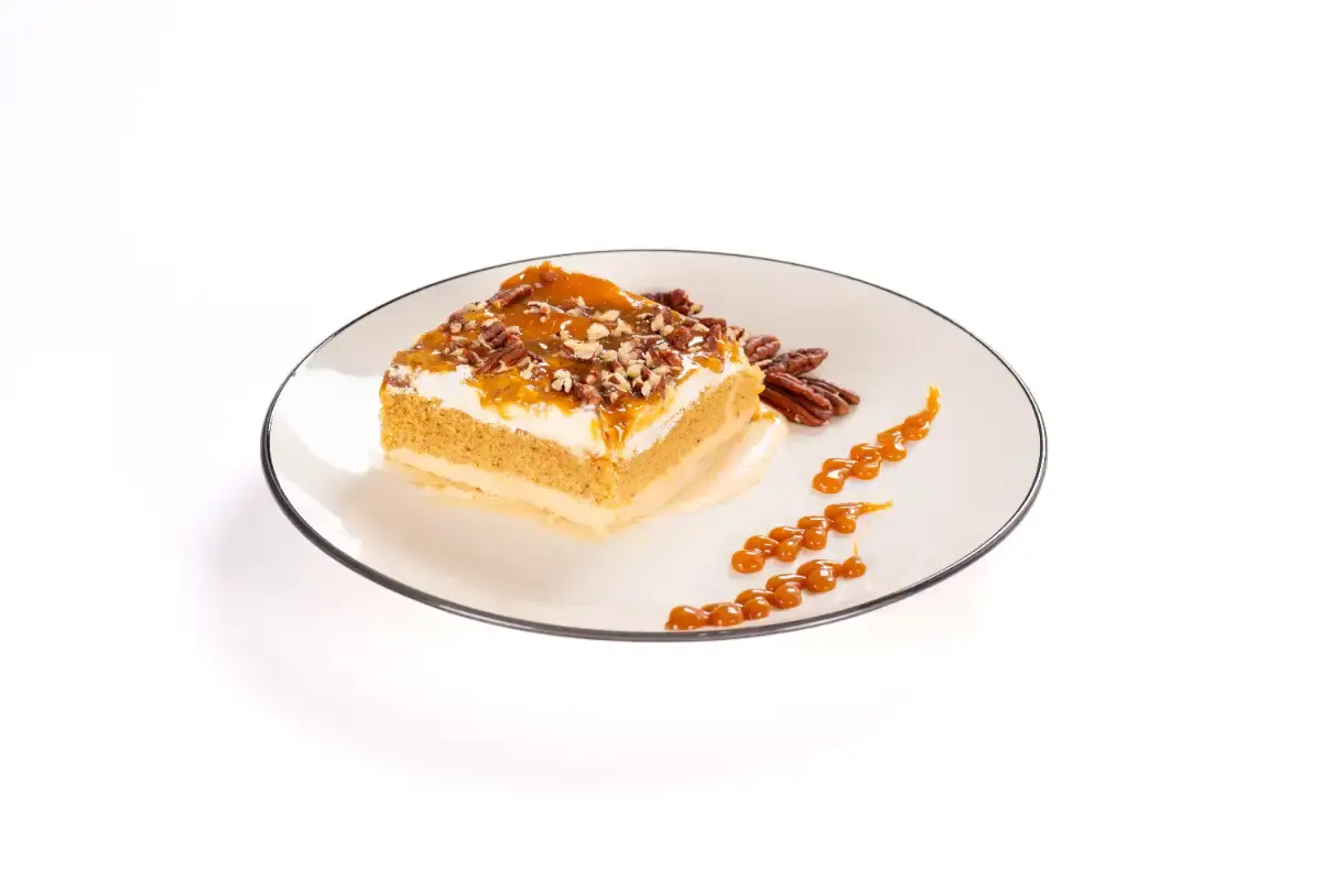 صينية كيك تمر (6 أشخاص)